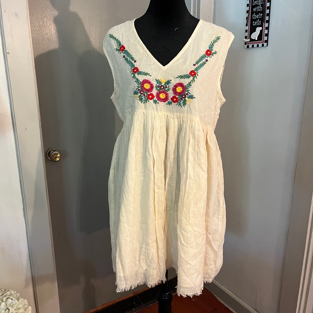 NATURAL LIFE Cream Mini Dress with Floral Embroidery